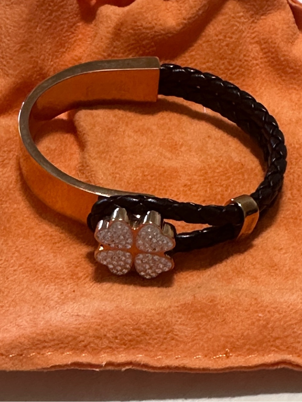 FOLLI FOLLIE Bracelet | black Leather & Gold Tone w/ Rhinestone HEART CLOVER